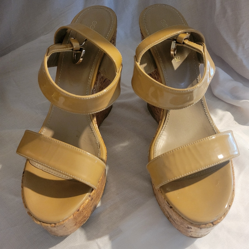 Sergio Rossi Tan Leather Wedges